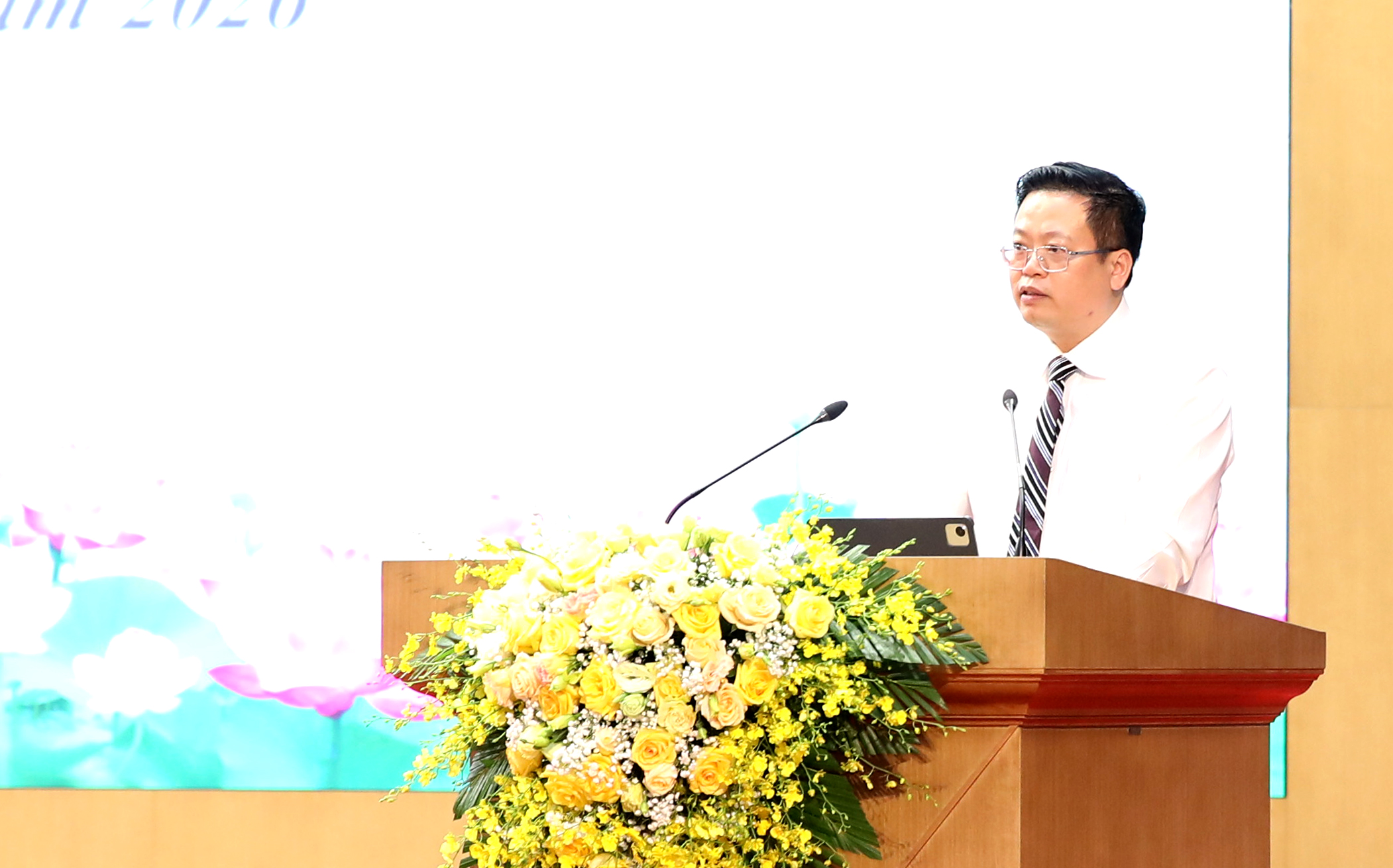 anh tin bai